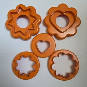 Vintage Tupperware Orange Nesting Cookie Cutters
